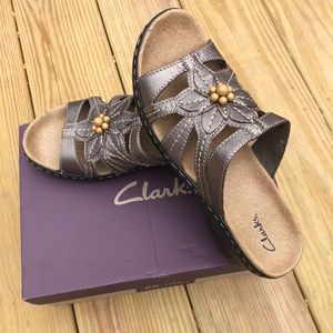 Clark’s Lexi Myrtle Women’s Pewter Leather Slides